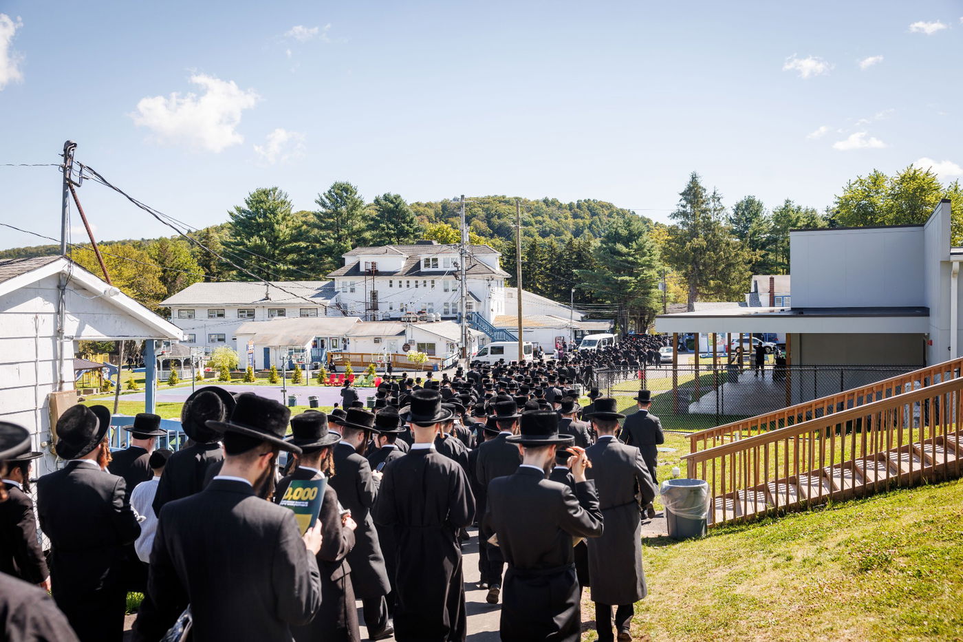 ר"ח אלול בצל האדמו"ר מבאבוב 45