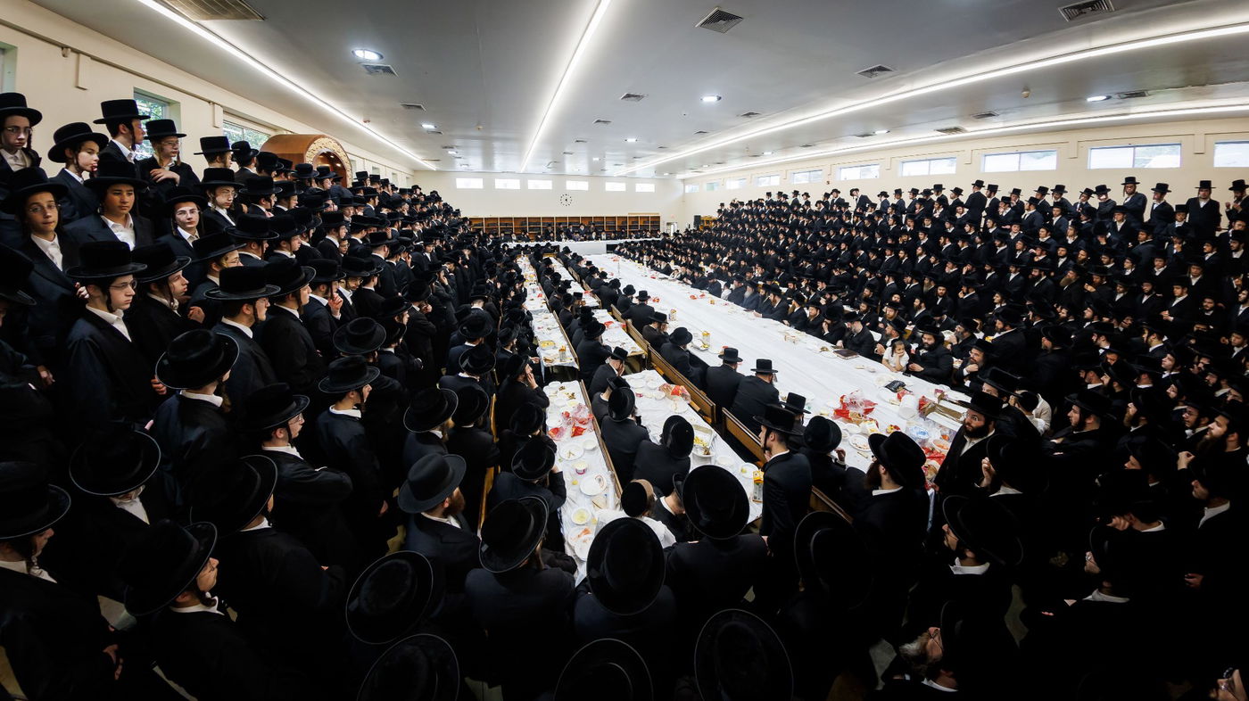 ר"ח אלול בצל האדמו"ר מבאבוב 45