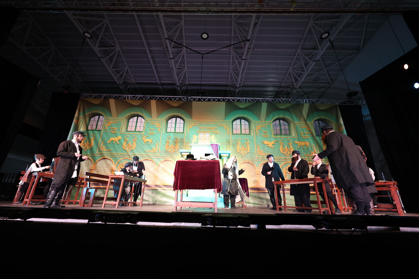 הצגת הענק באידיש. 'דער אידישע שפיל: זיידי