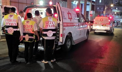 מתנדבים בזירה בבני ברק | ארכיון