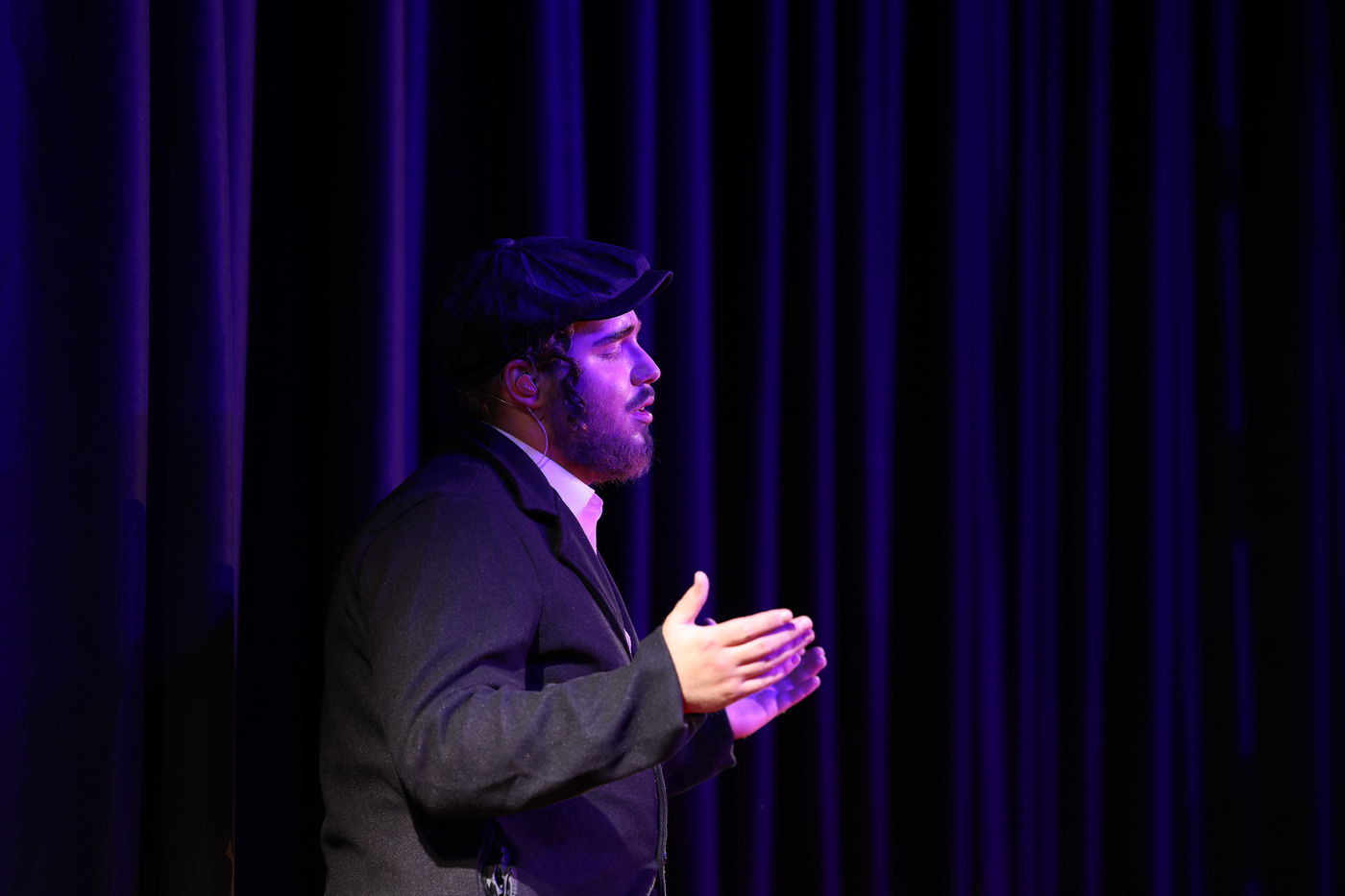 הצגת הענק באידיש - 'דער אידישע שפיל: זיידי