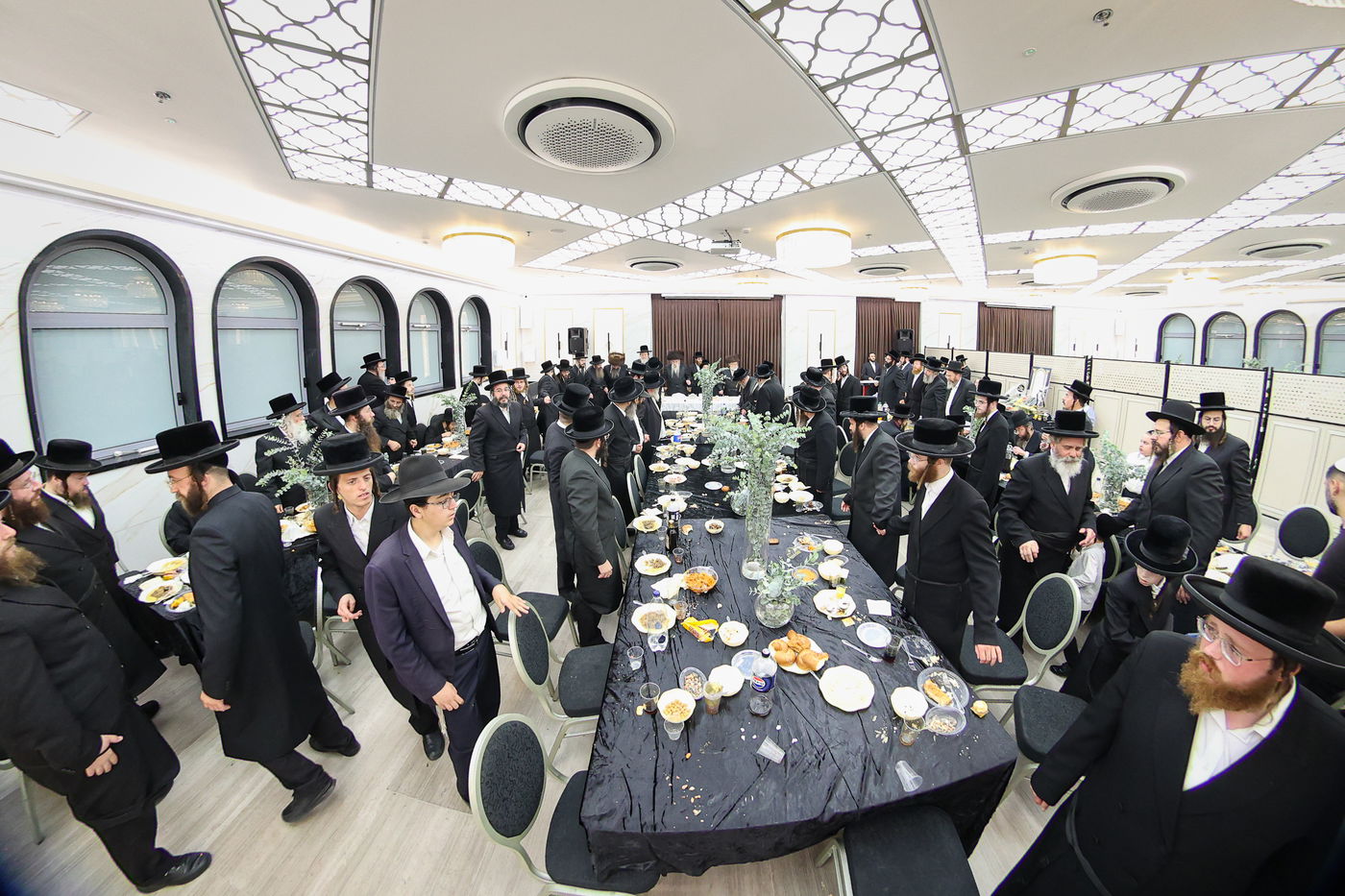 שמחת בר המצווה לנכד האדמו"ר מטשארנאביל