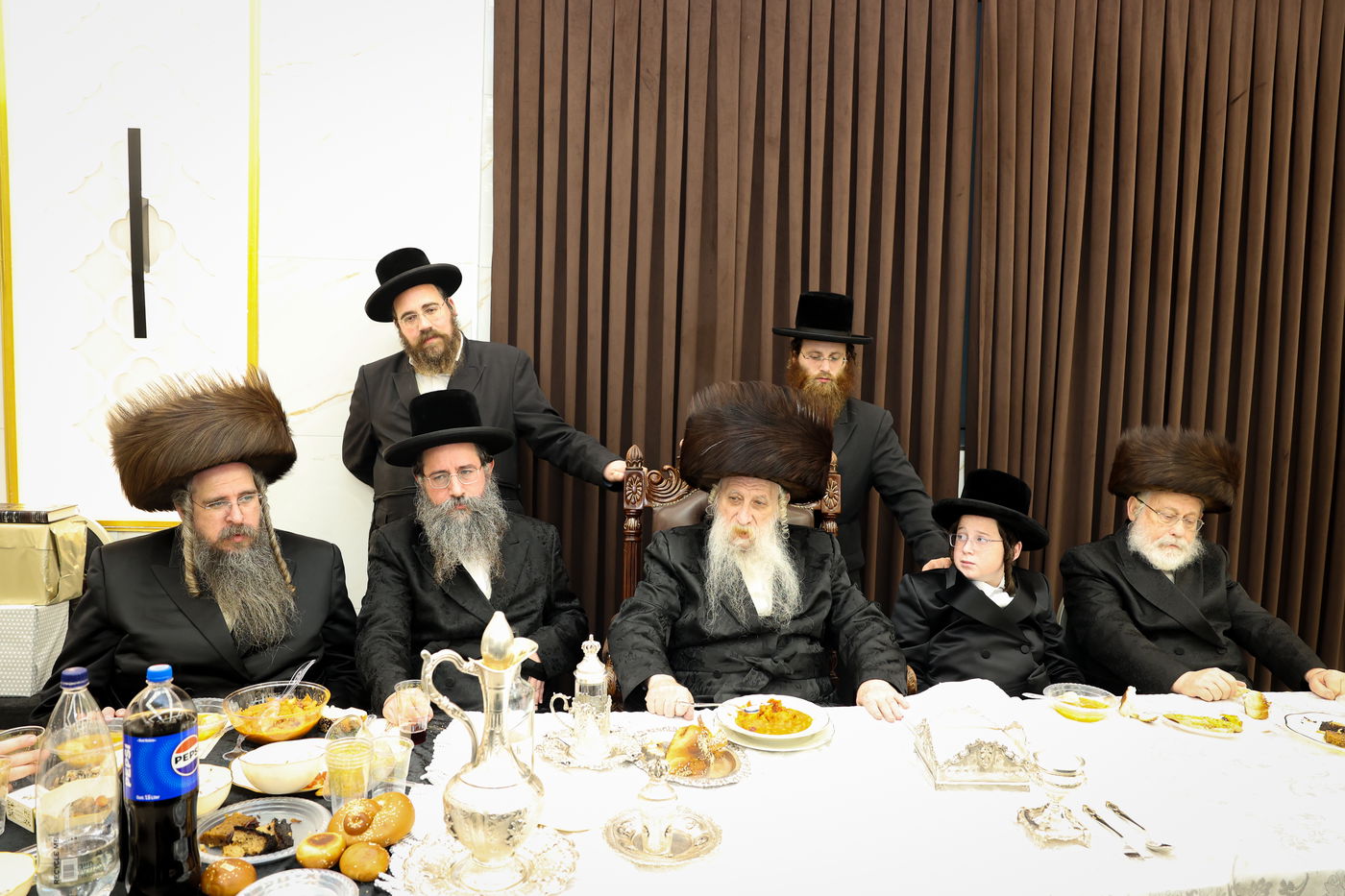 שמחת בר המצווה לנכד האדמו"ר מטשארנאביל