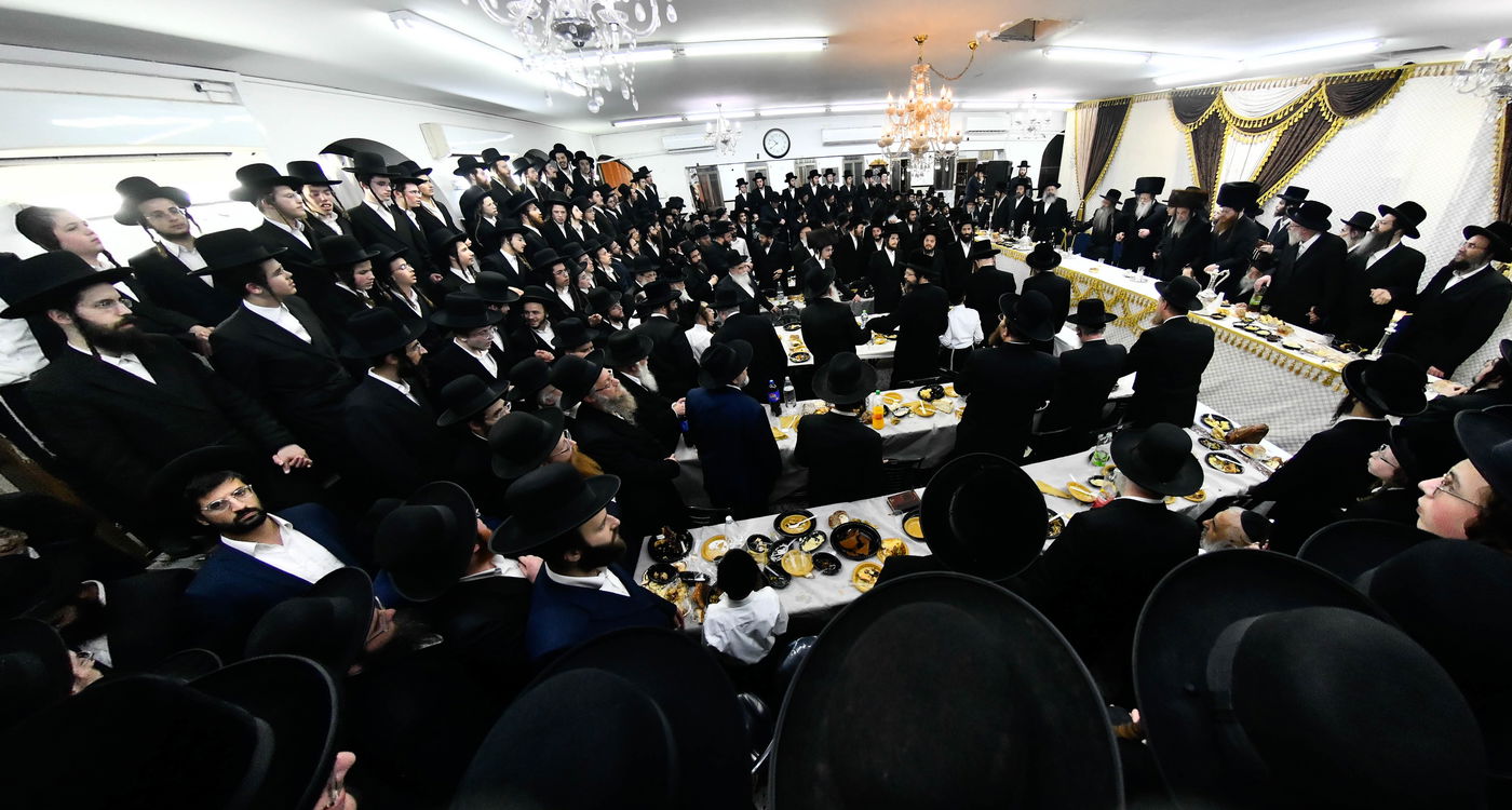 שמחת בר המצווה לנכד האדמו"רים ממודז'יץ וזוועהיל 