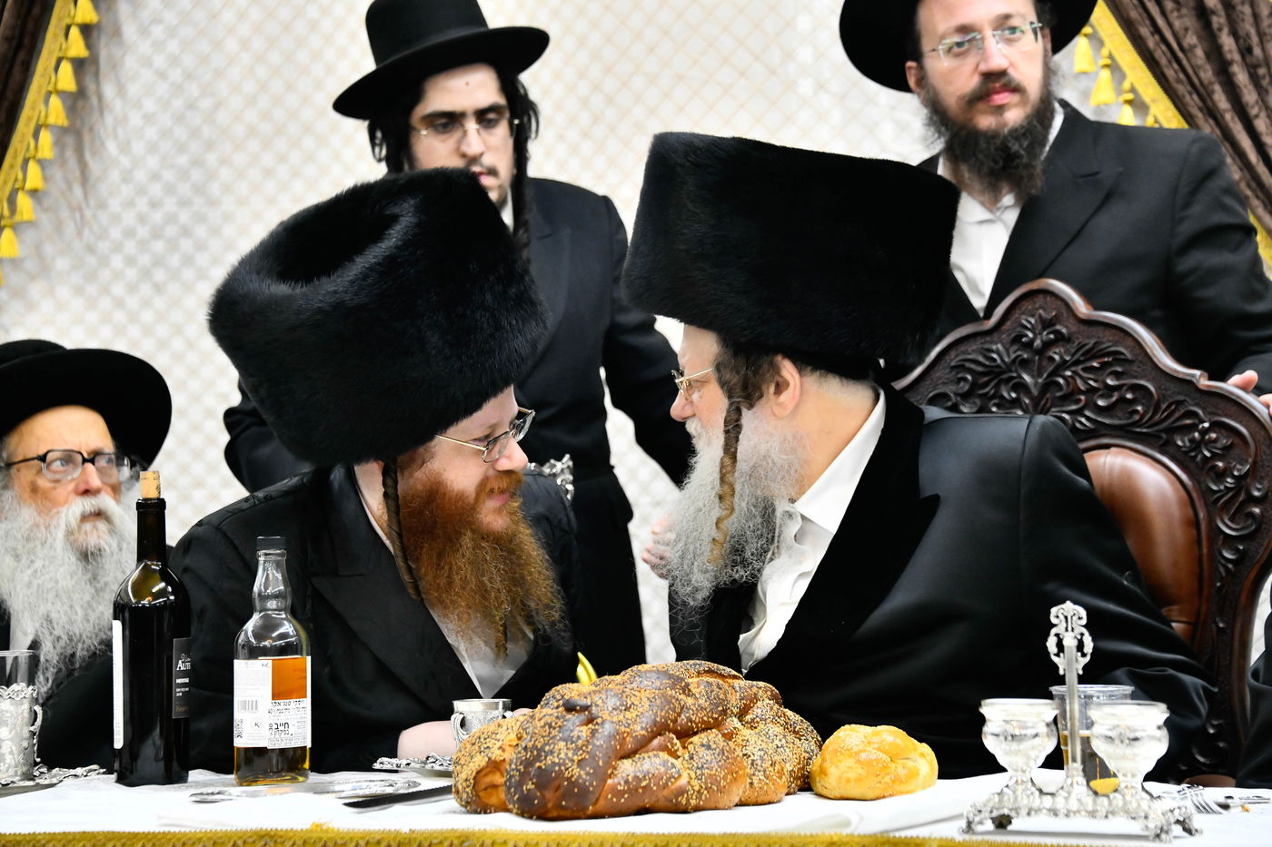 שמחת בר המצווה לנכד האדמו"רים ממודז'יץ וזוועהיל 