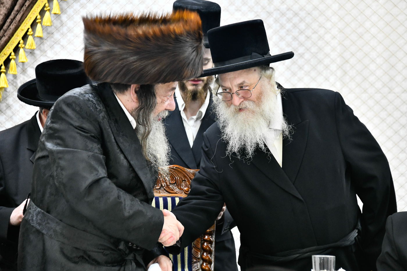 שמחת בר המצווה לנכד האדמו"רים ממודז'יץ וזוועהיל 