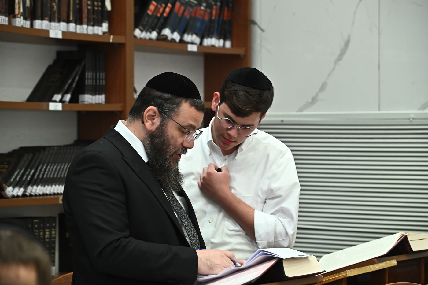 פתיחת זמן בישיבת 'עטרת ישראל'