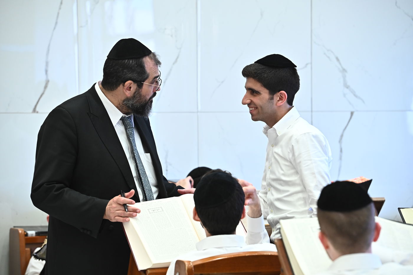 פתיחת זמן בישיבת 'עטרת ישראל'