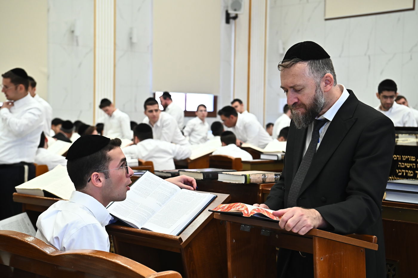 פתיחת זמן בישיבת 'עטרת ישראל'