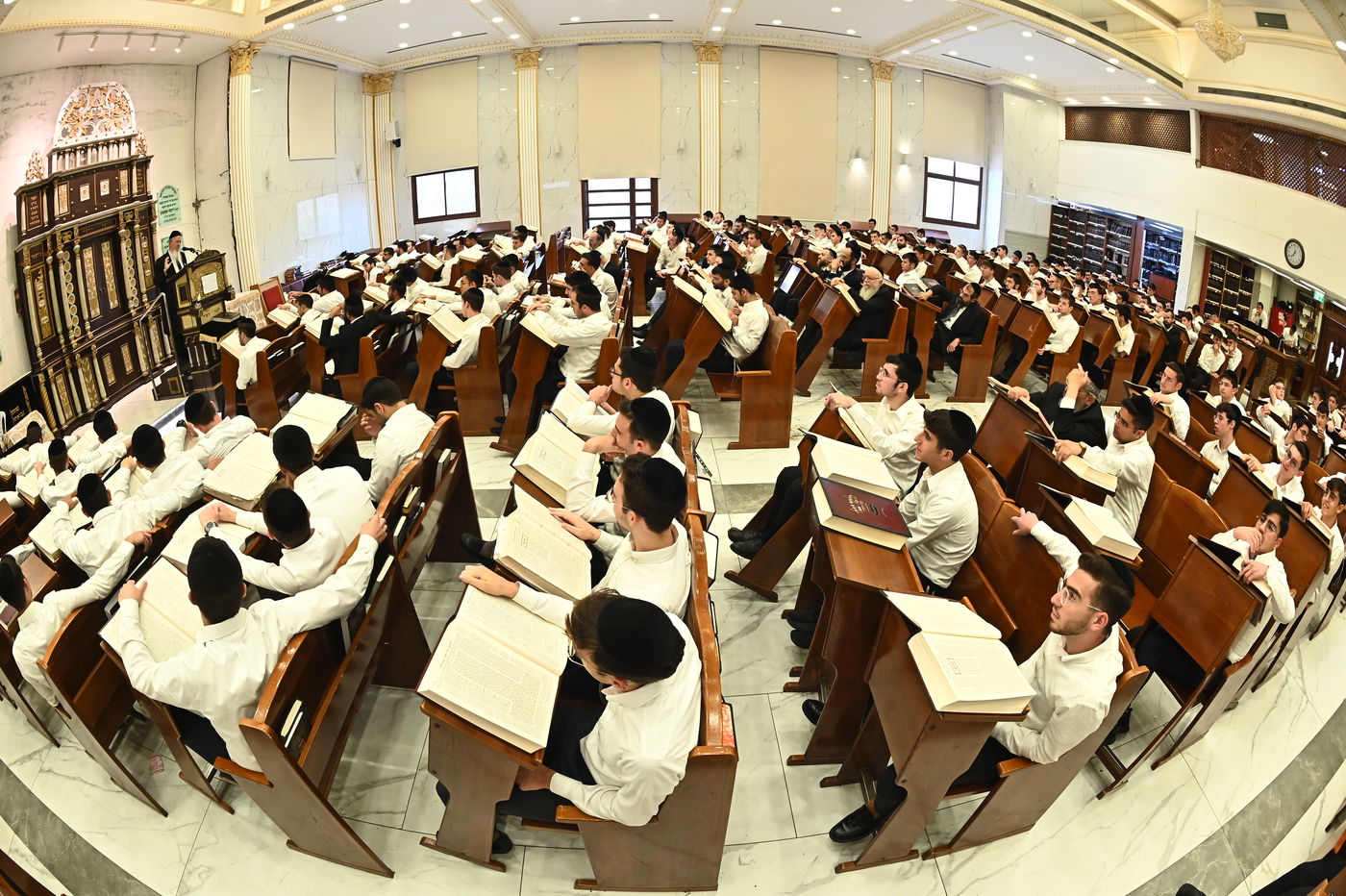 פתיחת זמן בישיבת 'עטרת ישראל'