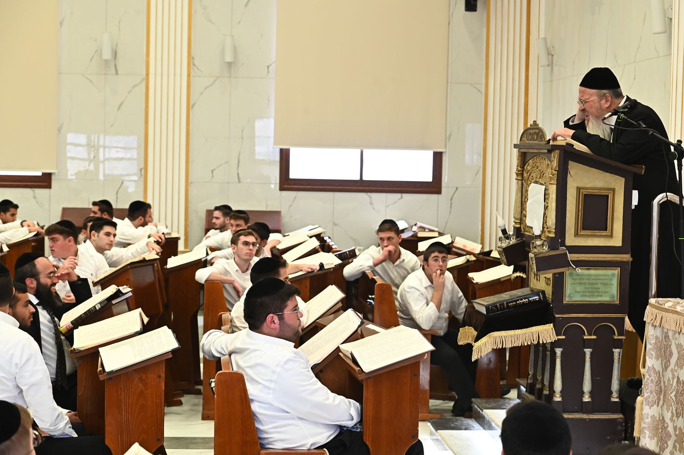 פתיחת זמן בישיבת 'עטרת ישראל'