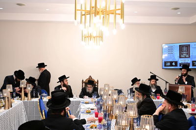 ועידת קרן היסוד בחצה"ק פאפא