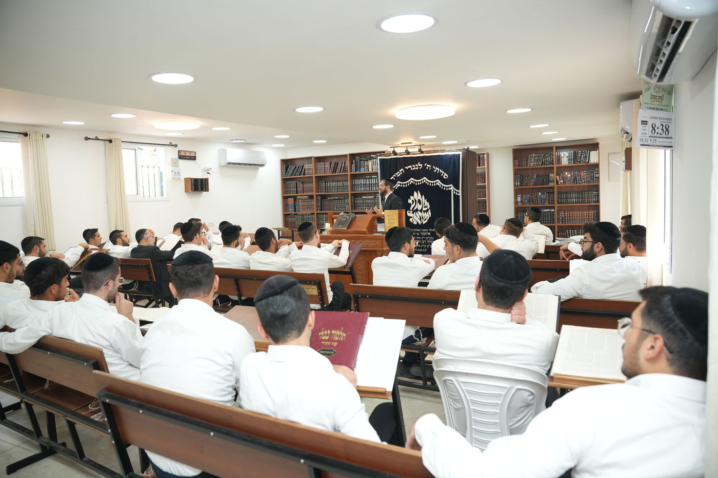 פתיחת הזמן בישיבת 'אמרי חכמה'