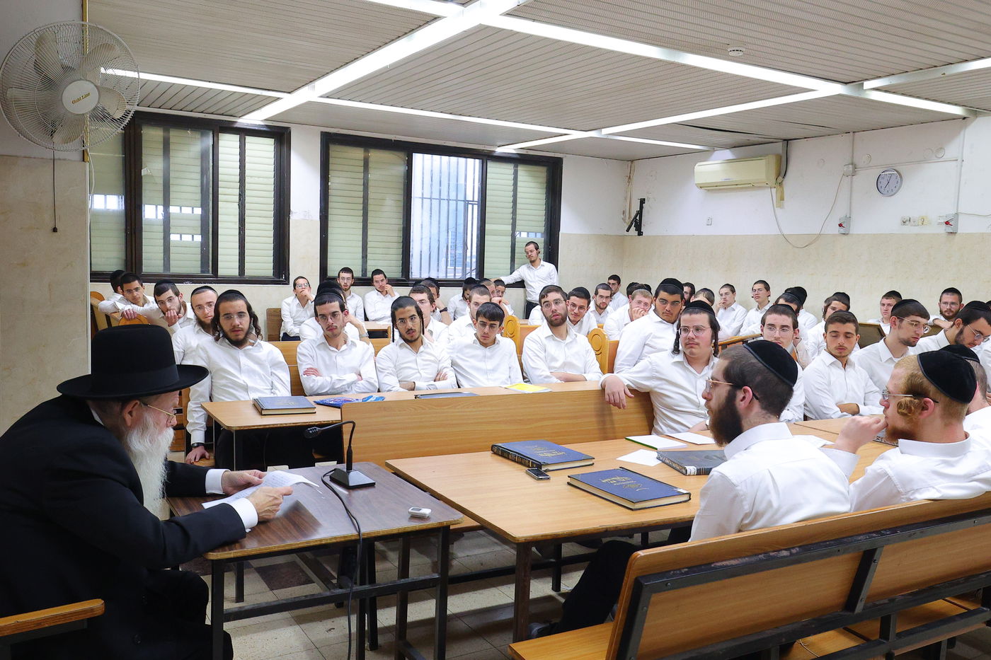 פתיחת הזמן בישיבת סלבודקה בבני ברק