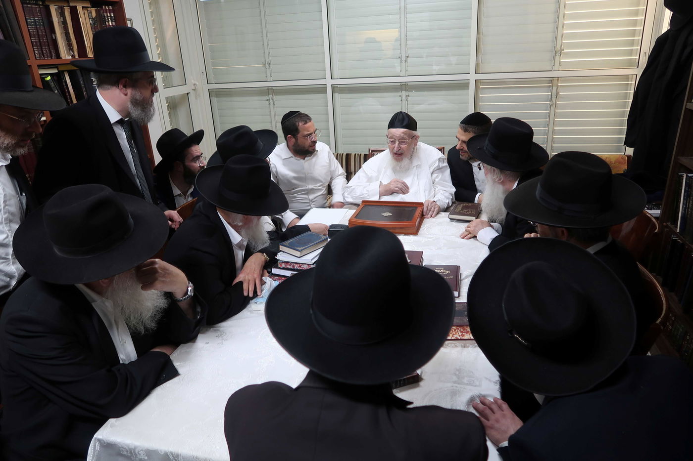 הגרמ"צ ברגמן בשיחה למחנכי ת"ת 'תורת אמת'