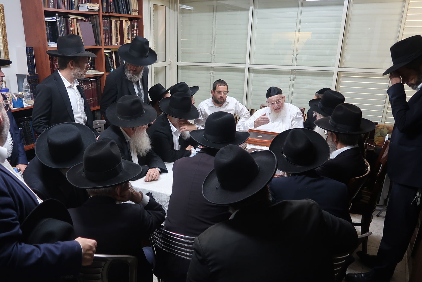 הגרמ"צ ברגמן בשיחה למחנכי ת"ת 'תורת אמת'