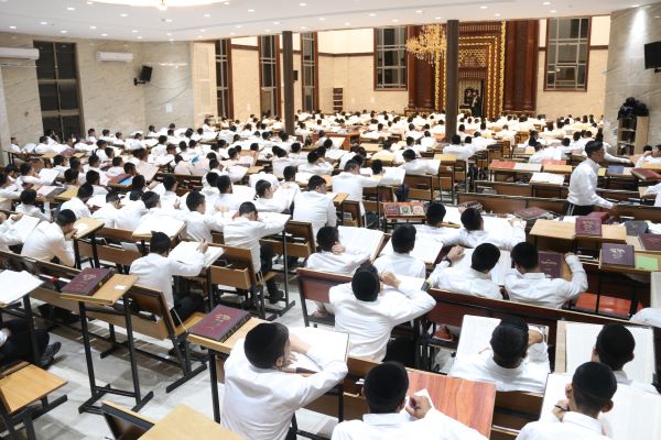 פתיחת הזמן בישיבת 'קול אליהו'