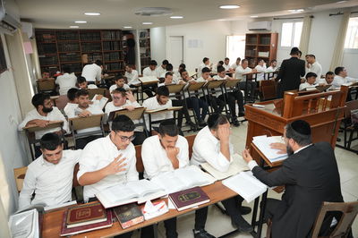 פתיחת הזמן בישיבת 'אמרי חכמה'