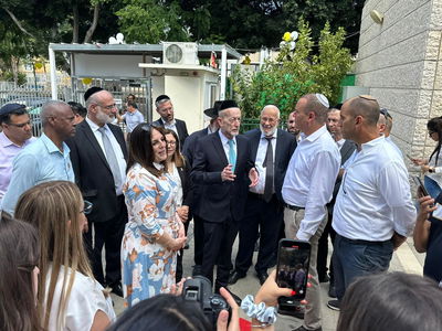 חה"כ מקלב ברחובות