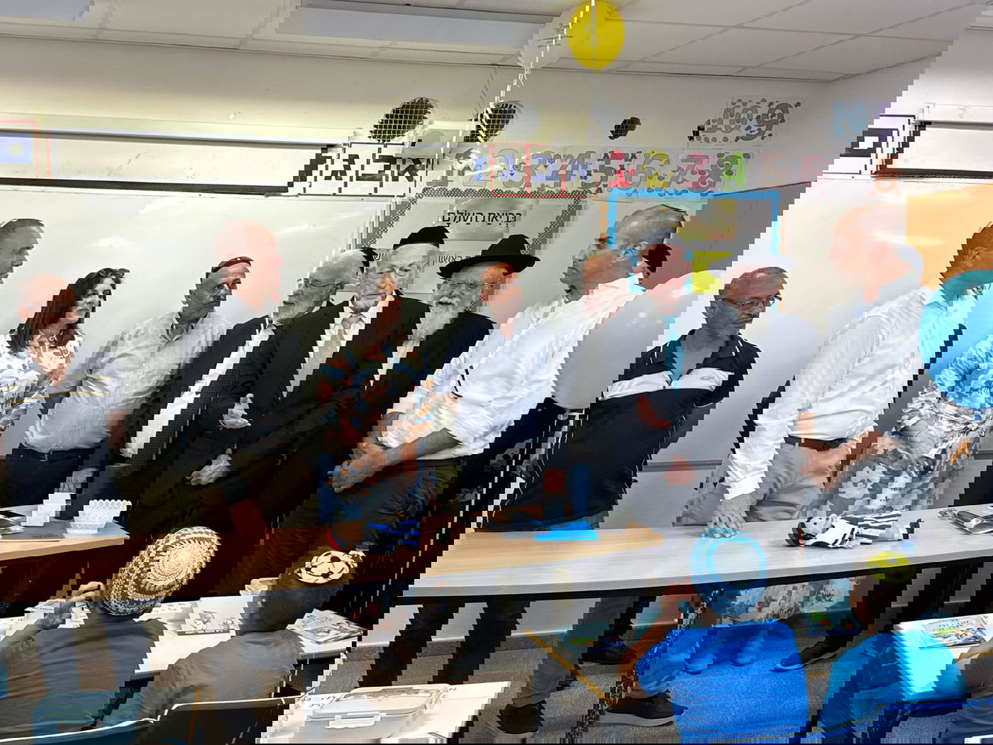 חה"כ מקלב ברחובות 