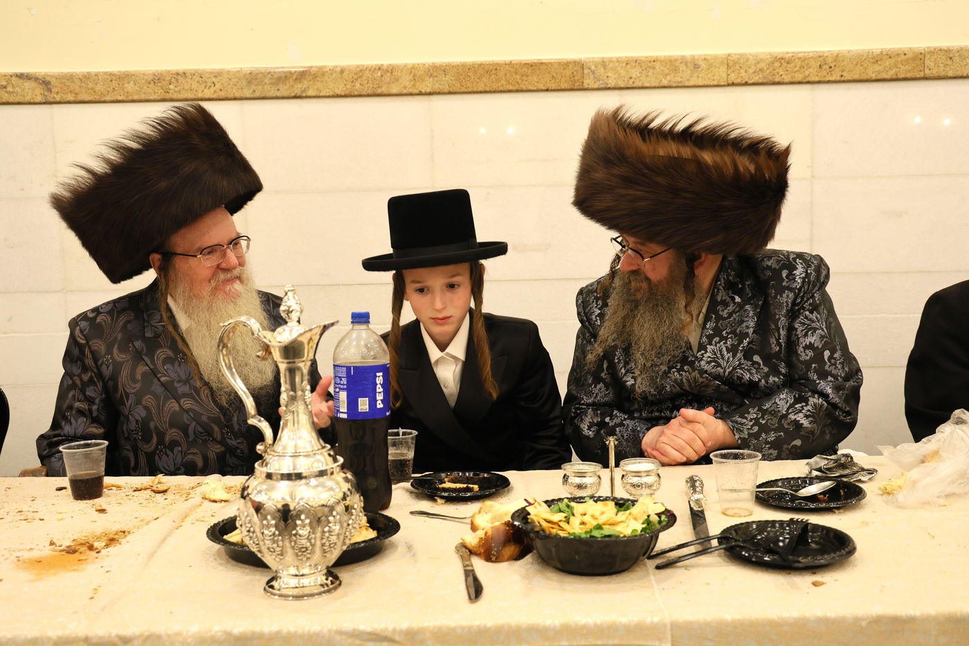 שמחת בר המצווה לנכד האדמו"רים מבערגסאז - דעעש ירושלים