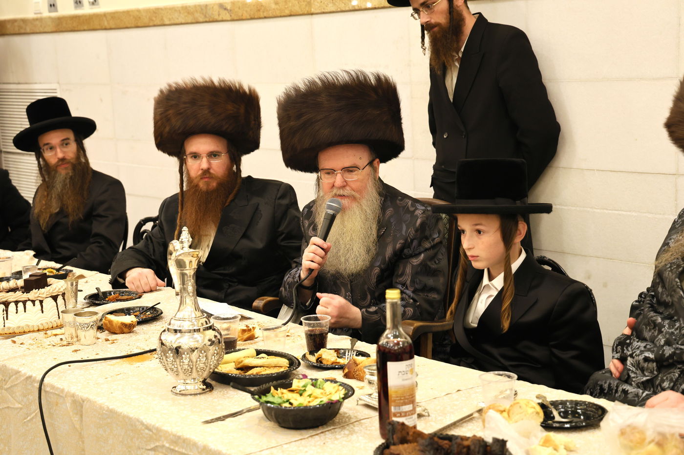 שמחת בר המצווה לנכד האדמו"רים מבערגסאז - דעעש ירושלים