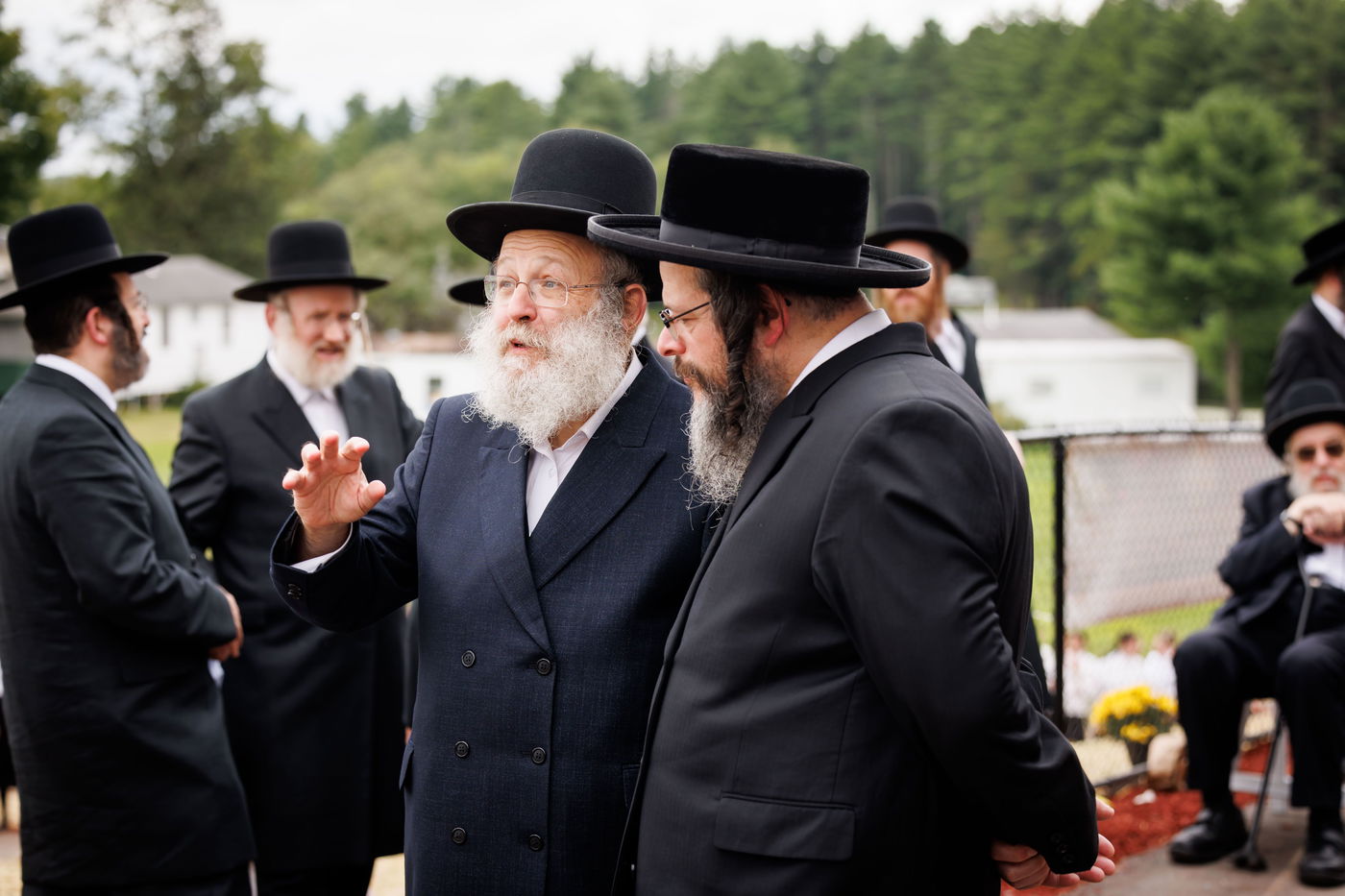 האדמו"ר מסאטמר בביקור במחנה 'רב טוב' בהרי הקאנטרי