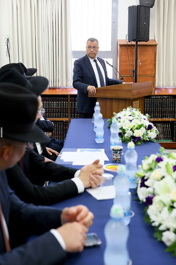 ראש העיר ליאון פתח את שנת הלימודים בת"ת 'לחם ביכורים' | תיעוד