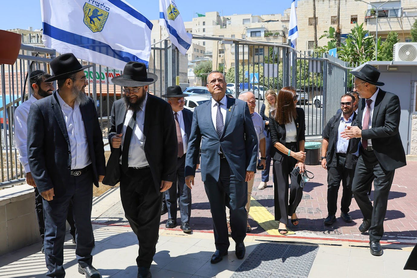 ראש העיר ליאון פתח את שנת הלימודים בת"ת 'לחם ביכורים' | תיעוד