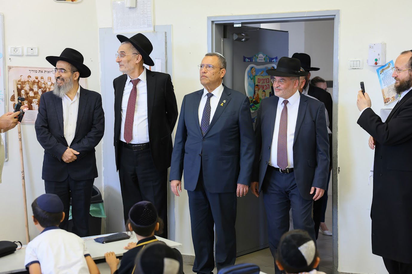 ראש העיר ליאון פתח את שנת הלימודים בת"ת 'לחם ביכורים' | תיעוד