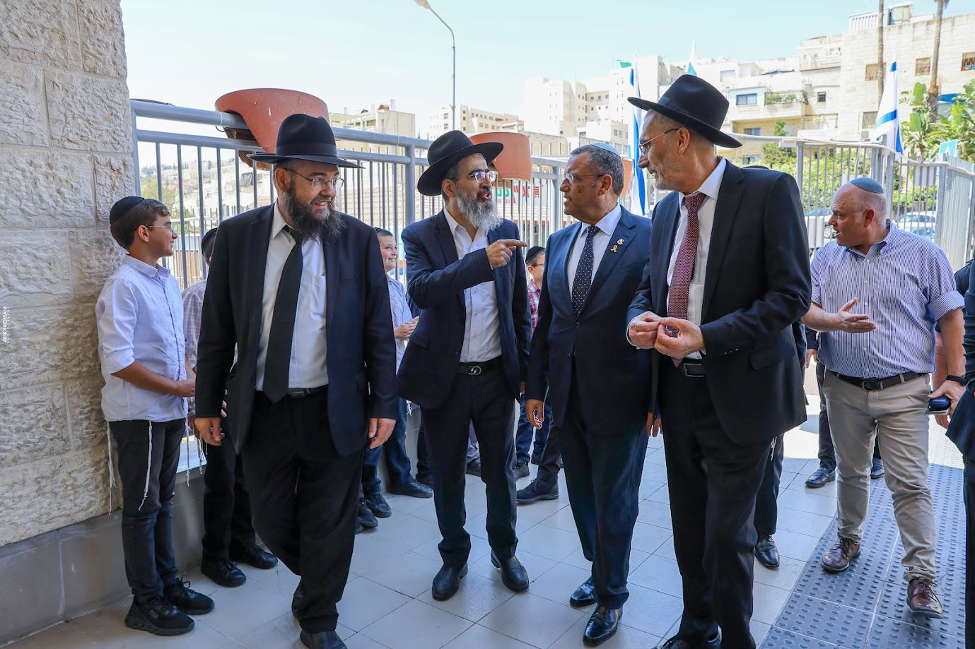 ראש העיר ליאון פתח את שנת הלימודים בת"ת 'לחם ביכורים' | תיעוד