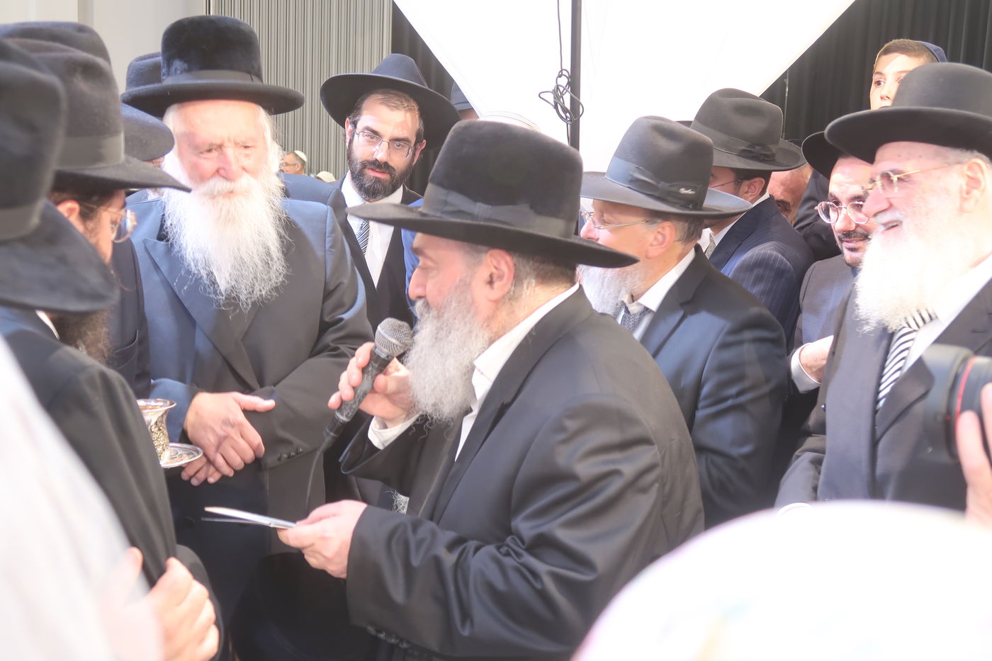 שמחת נישואי נכדתם של האדמו"ר רבי יקותיאל אבוחצירא והגה"צ יוסף טולידנו