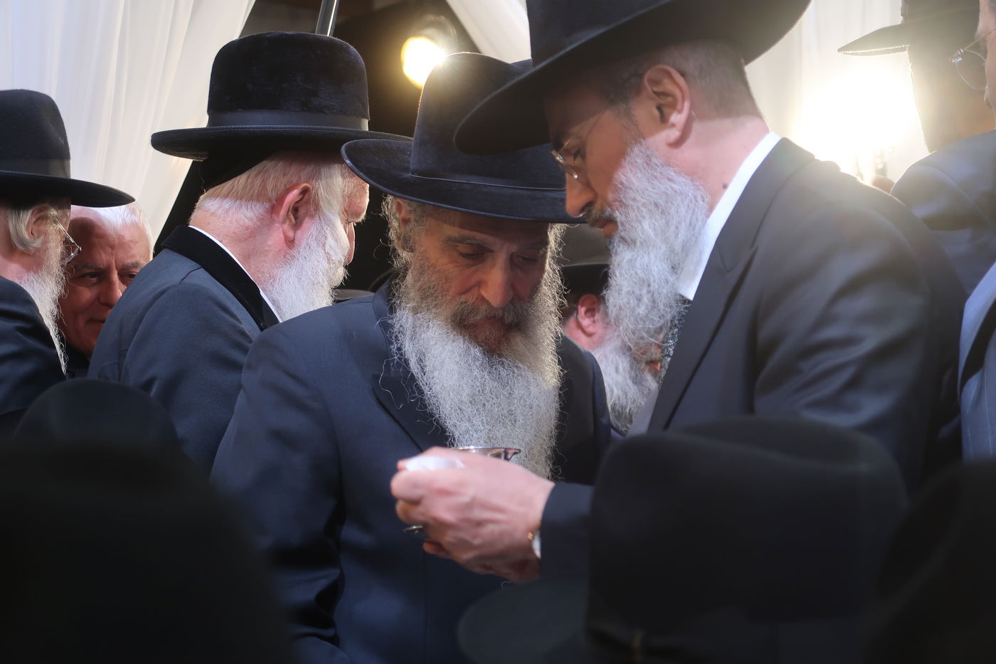 האדמו"ר רבי דוד אבוחצירא בברכה בחופה