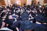 הראשל"צ הגאון רבי דוד יוסף בשמחת נישואי נכדתו