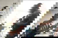 חלוקת ציוד ללוחמי המילואים לפני כניסתם לרצועת עזה