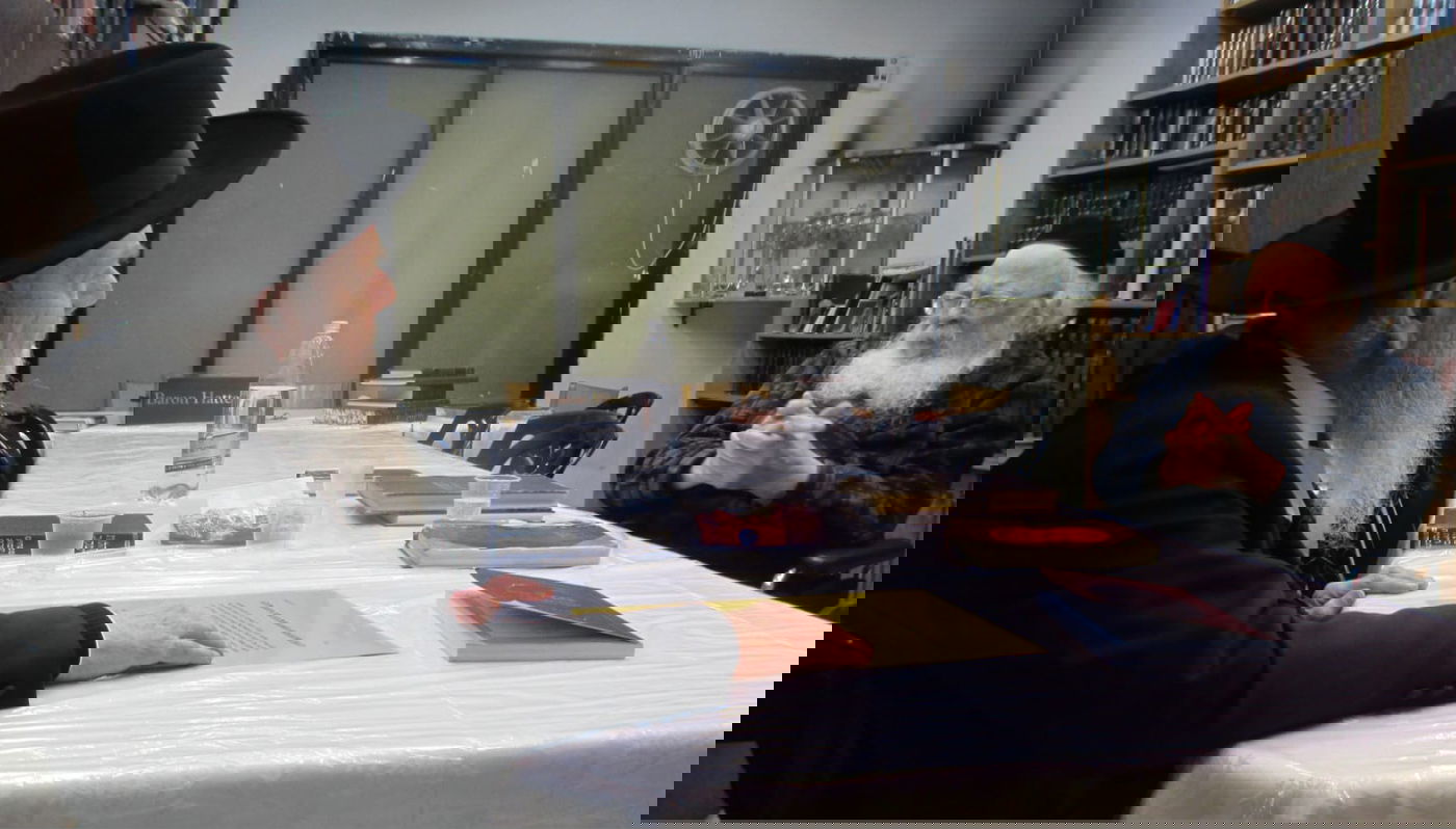 ביקור חולים אצל ה'שושנת יעקב' הגאון רבי יעקב הלוי גרנדש