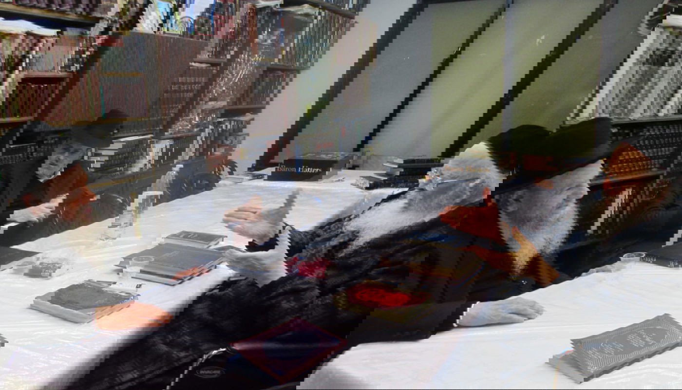 ביקור חולים אצל ה'שושנת יעקב' הגאון רבי יעקב הלוי גרנדש