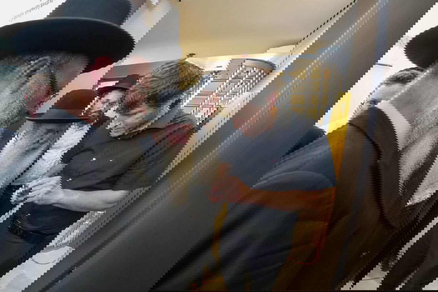 חנוכת המקווה בפתח תקווה על שמו של מנהיג 'בני תורה' הגר"א דויטש זצ"ל