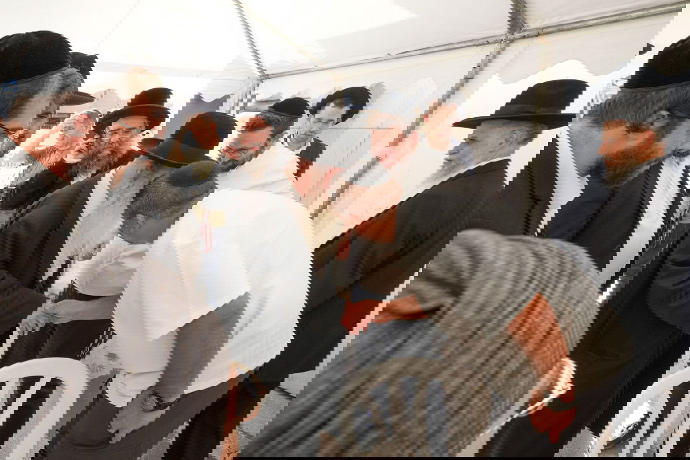 חנוכת המקווה בפתח תקווה על שמו של מנהיג 'בני תורה' הגר"א דויטש זצ"ל