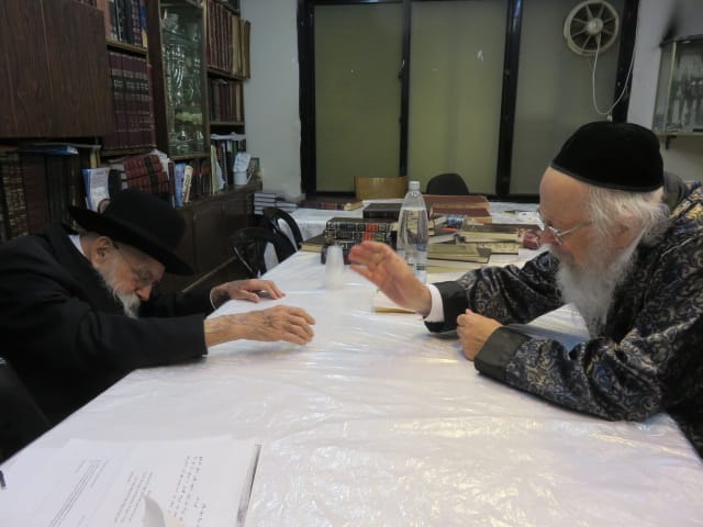 ביקור חולים אצל ה'שושנת יעקב' הגאון רבי יעקב הלוי גרנדש