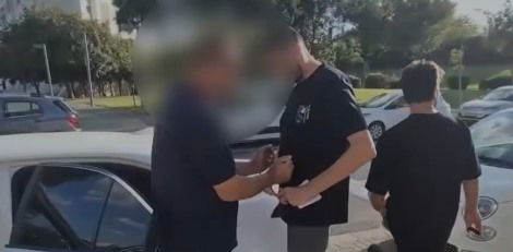 מעצר אחד החשודים, היום