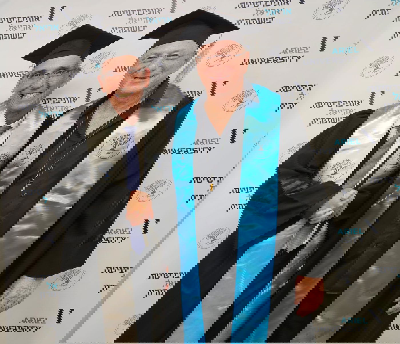 שקדי, מפקד חיל האוויר ה15 ומנכ״ל אל על לשעבר, היה שותף והוביל מבצעים רבים מאוד, גלויים וחסויים, בעת שירותו בחיל האוויר