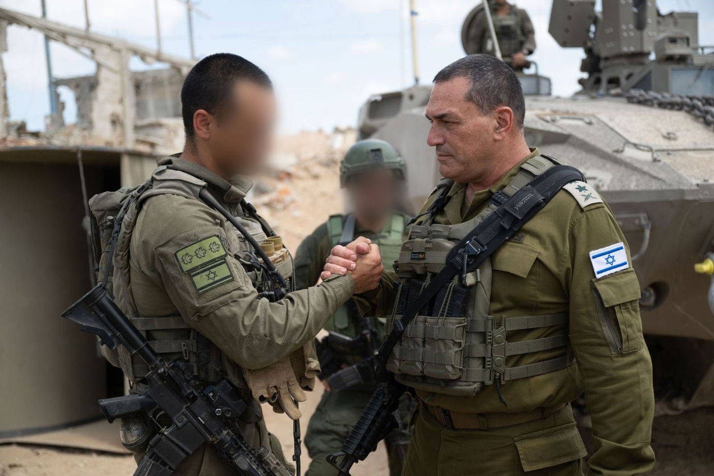 הרמטכ"ל בעזה, רגע לפני היציאה לכיבוש הרצועה