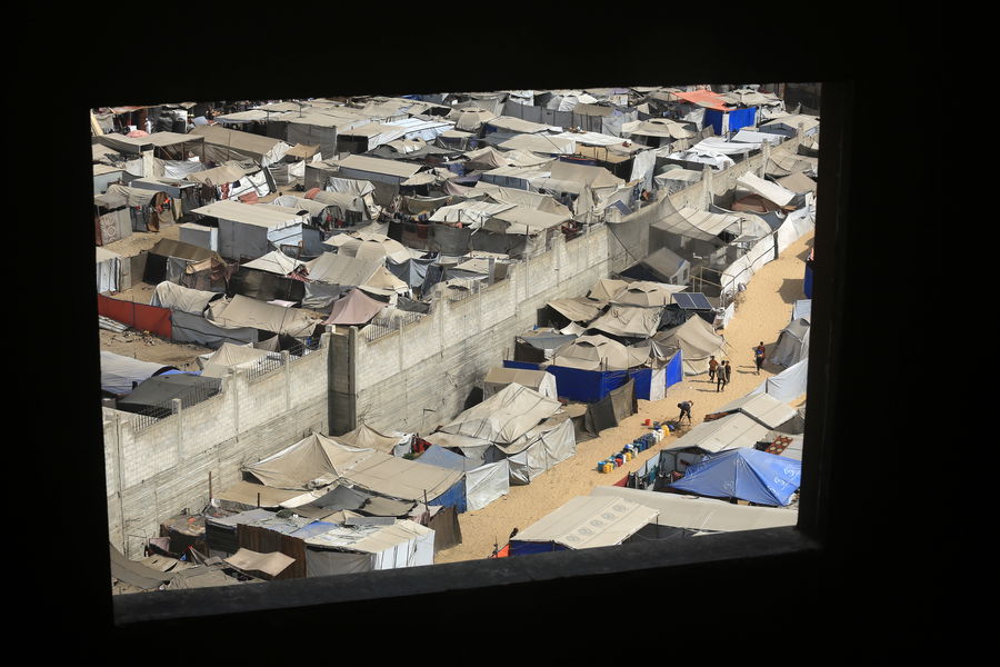 האוהלים באזור אל-מוואסי בחאן יונס