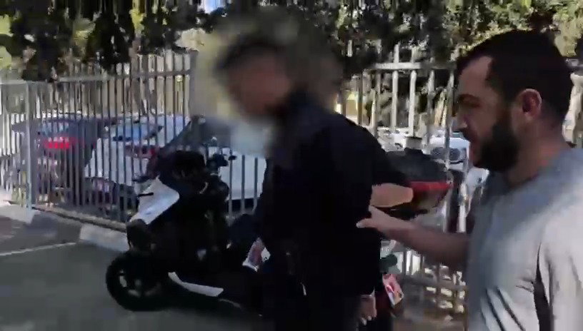 החשוד מובל לבית המשפט