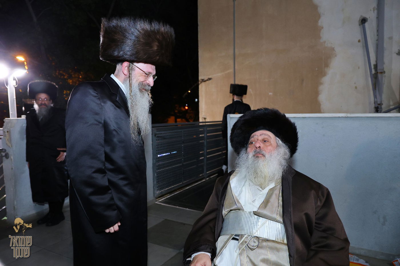 הכנסת ס"ת עתיק לביהכ"נ 'נץ החמה' בחיפה