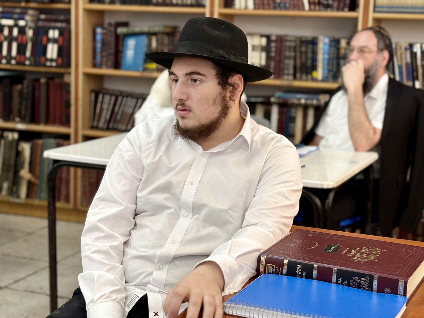 הגר"ק בר בביקור בישיבת 'תומכי תמימים ליובאוויטש' בקריות