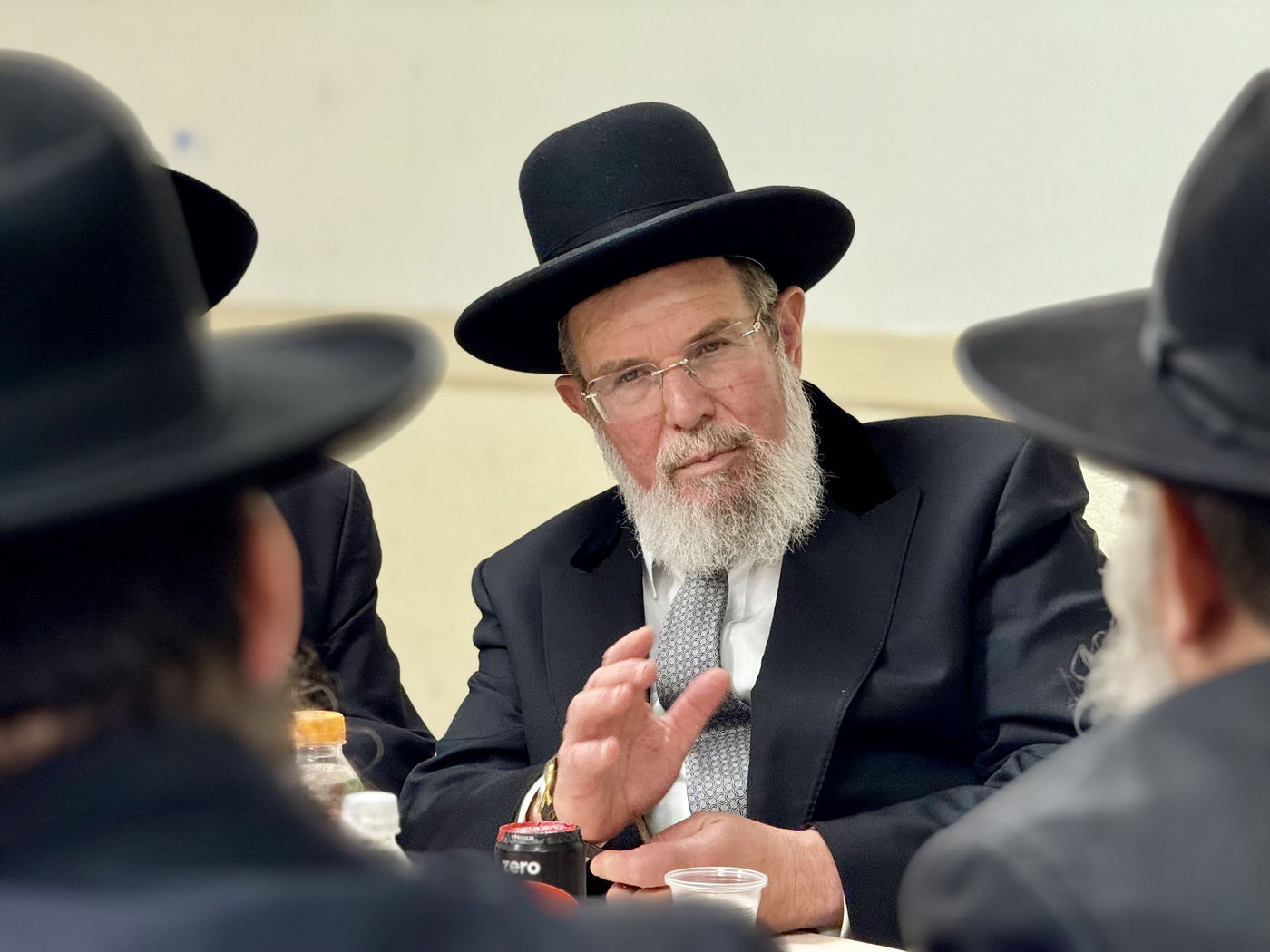 הגר"ק בר בביקור בישיבת 'תומכי תמימים ליובאוויטש' בקריות