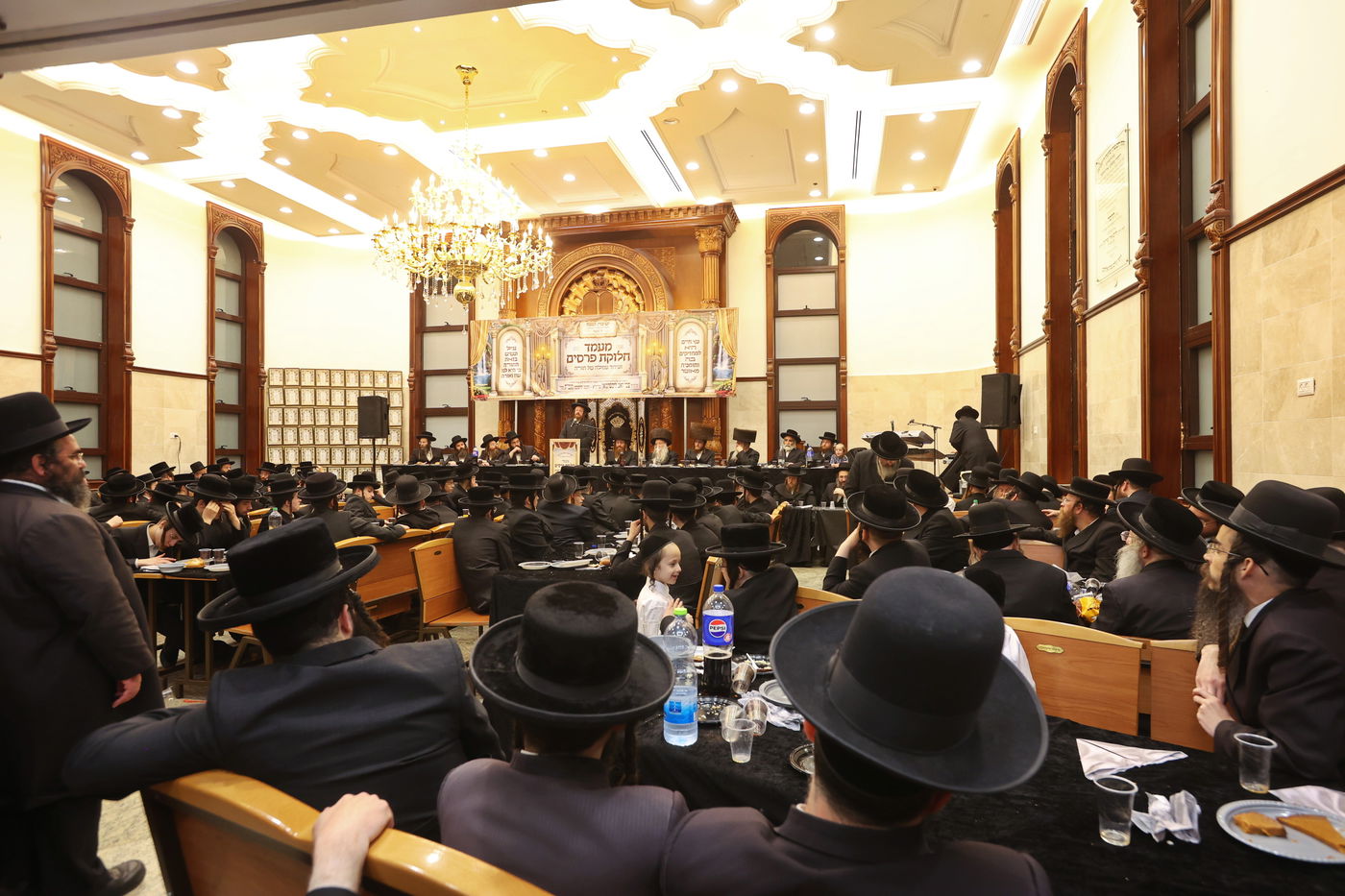 מעמד סיומים וחלוקת פרסים בישיבת ברסלב בבית שמש