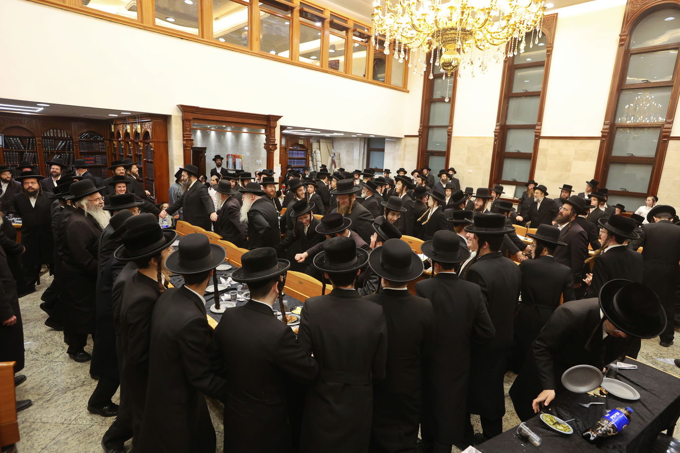 מעמד סיומים וחלוקת פרסים בישיבת ברסלב בבית שמש